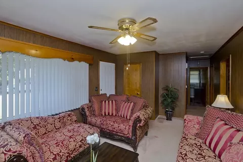 119 Kane St, Springfield, MA 01119 photo 9