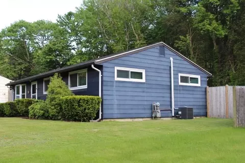 26 Potter Dr, Bellingham, MA 02019