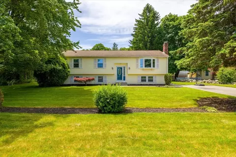 7 Wachusett Ave, Shrewsbury, MA 01545