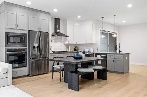 35 Leyden St #4, Boston, MA 02128