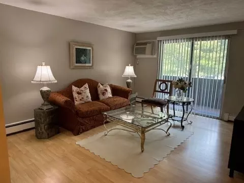 Living - 15 Davis Rd #B14, Acton, MA 01720 photo 1 of 2
