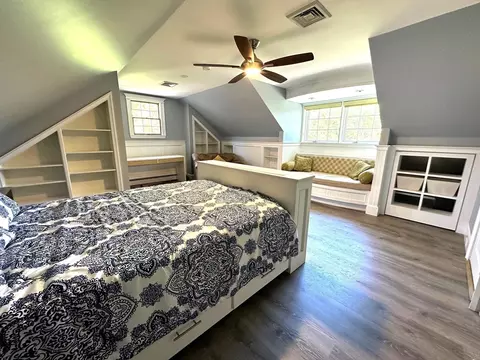 Bedroom - 31 Sumner Rd, Brookline, MA 02445 photo 2 of 3