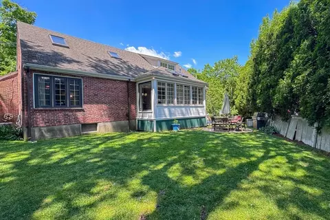 Exterior - 31 Sumner Rd, Brookline, MA 02445 photo 2 of 4