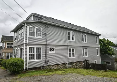 84-86 Jennings St, Lawrence, MA 01841
