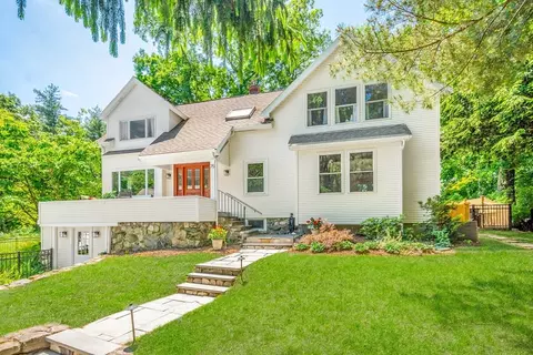 75 Winter St, Lincoln, MA 01773