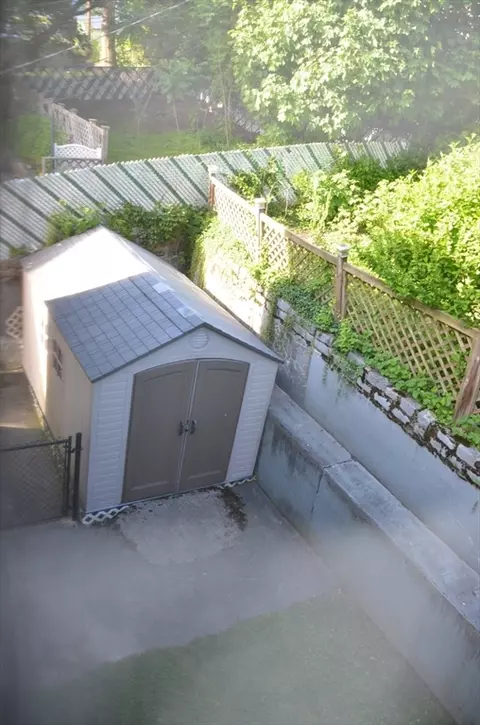 Exterior - 24 Prentice St, Worcester, MA 01604 photo 2 of 3