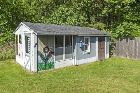 91 Cass Cir, Athol, MA 01331 photo 29