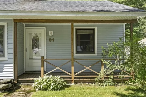 91 Cass Cir, Athol, MA 01331 photo 3