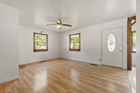 91 Cass Cir, Athol, MA 01331 photo 13