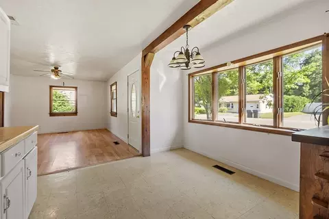91 Cass Cir, Athol, MA 01331 photo 6
