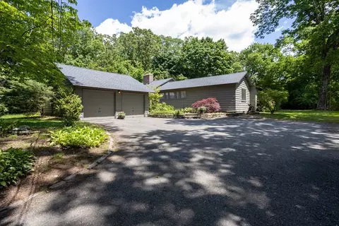 119 Old River Rd, Lincoln, RI 02865