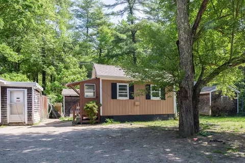 16 Grove St, Berkley, MA 02779
