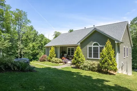 Exterior - 267 Collins Rd, Hardwick, MA 01082 photo 4 of 5