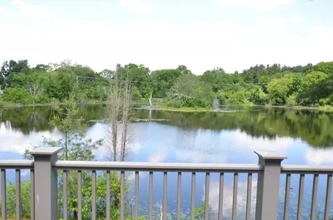 42 Quince Lndg #42, Franklin, MA 02038