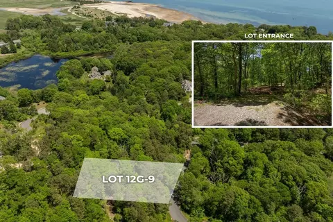128 Ellisville Rd, Plymouth, MA 02360