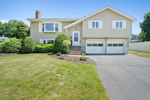 5 Wheeler Cir, Canton, MA 02021