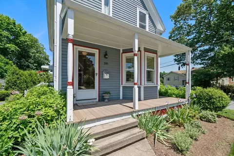 Exterior - 190 Green St, Reading, MA 01867 photo 5 of 8