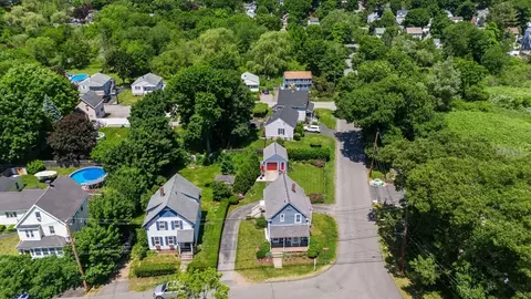 View/Area - 190 Green St, Reading, MA 01867 photo 3 of 4