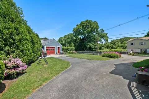 Exterior - 190 Green St, Reading, MA 01867 photo 8 of 8