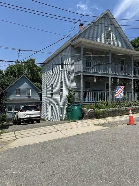30-32 Rockland St, Fitchburg, MA 01420