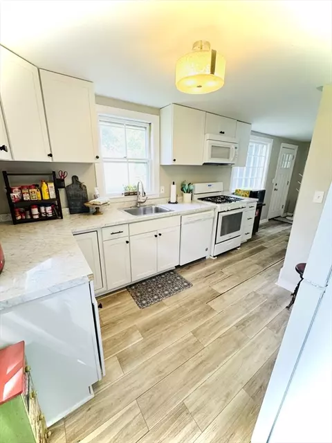 57 E Main, Ayer, MA 01432 photo 20