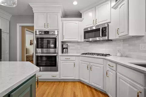 27 Talbott Farm Dr, Mendon, MA 01756 photo 14