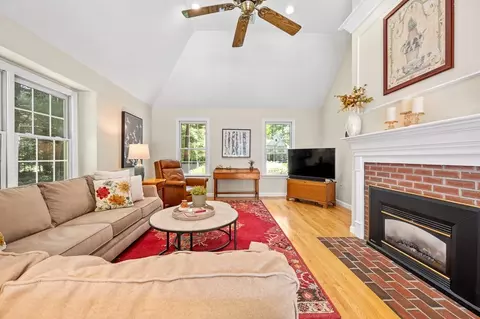 27 Talbott Farm Dr, Mendon, MA 01756 photo 18