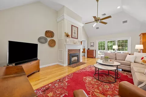 27 Talbott Farm Dr, Mendon, MA 01756 photo 20