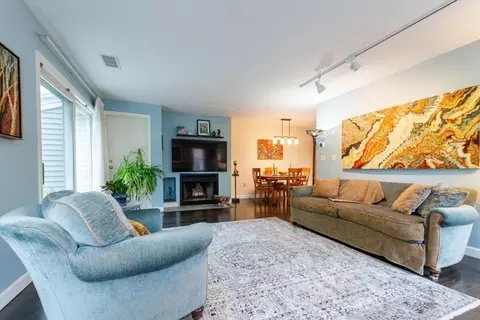 10 N Stone Mill Dr #1021, Dedham, MA 02026