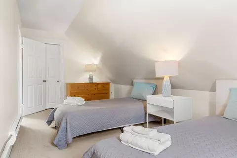 Bedroom - 10 Jasper St, Beverly, MA 01915 photo 11 of 13