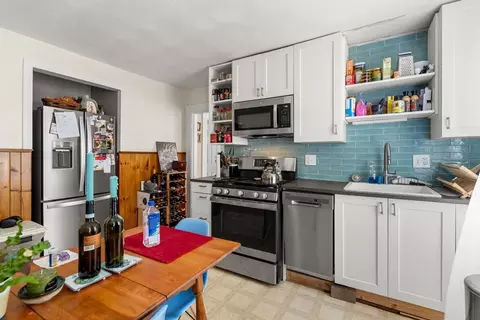 Kitchen - 10 Jasper St, Beverly, MA 01915 photo 2 of 7