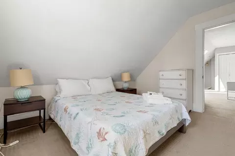 Bedroom - 10 Jasper St, Beverly, MA 01915 photo 13 of 13