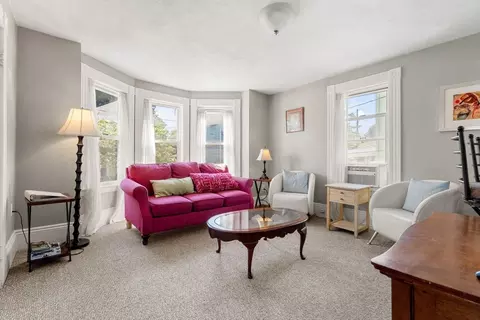 Living - 10 Jasper St, Beverly, MA 01915 photo 1 of 3