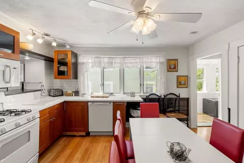 Kitchen - 10 Jasper St, Beverly, MA 01915 photo 6 of 7