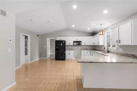 173 Carter St, Fall River, MA 02721 photo 9