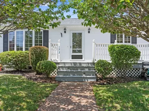 173 Carter St, Fall River, MA 02721 photo 3