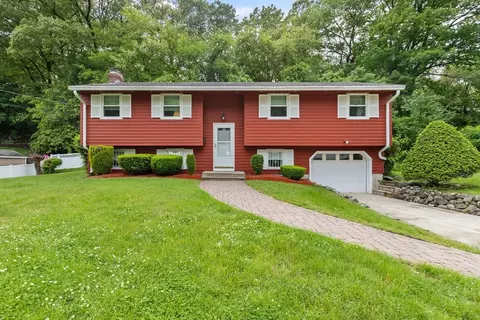 8 Apple Hill Rd, Peabody, MA 01960