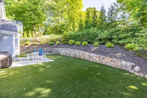 Exterior - 9 Morningside Rd, Needham, MA 02492 photo 4 of 5