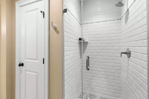 Bath - 9 Morningside Rd, Needham, MA 02492 photo 8 of 8