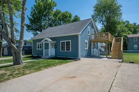 459 Oak Hill Rd, Fitchburg, MA 01420