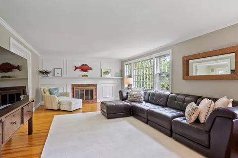 83 Walnut St, Concord, MA 01742 photo 6