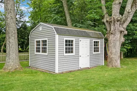 83 Walnut St, Concord, MA 01742 photo 34