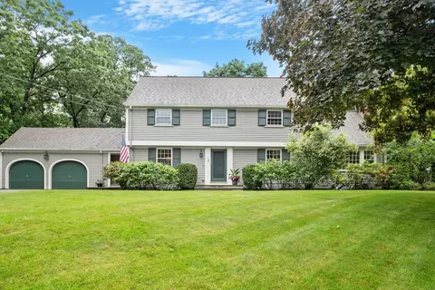 83 Walnut St, Concord, MA 01742