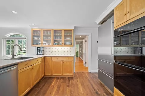 83 Walnut St, Concord, MA 01742 photo 16