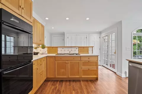 83 Walnut St, Concord, MA 01742 photo 15