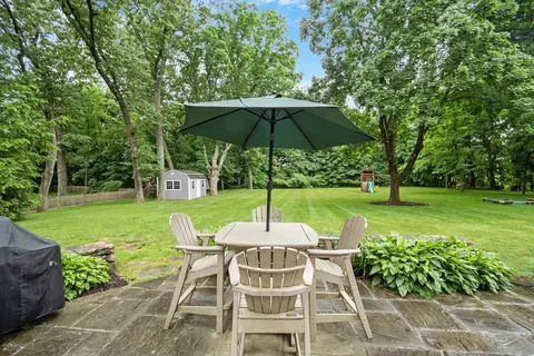 83 Walnut St, Concord, MA 01742 photo 3