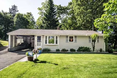 32 Great Woods Rd, Saugus, MA 01906