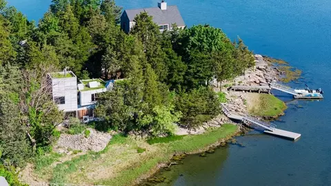 45 Lufkin Point Rd, Essex, MA 01929