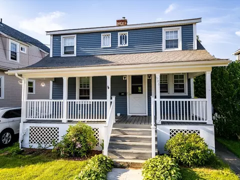 986 Walnut St, Fall River, MA 02720