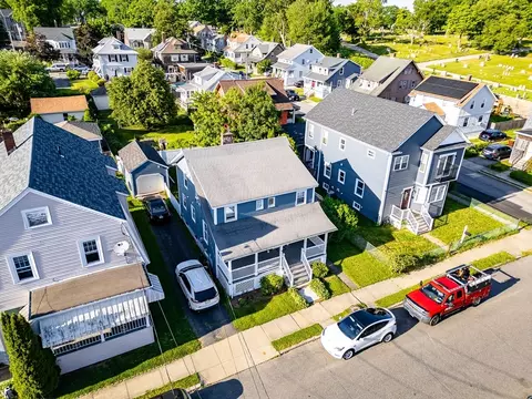 View/Area - 986 Walnut St, Fall River, MA 02720 photo 2 of 7